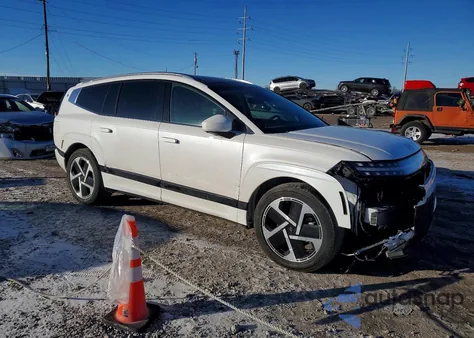 2026 Hyundai Ioniq 9 Calligraphy z USA, uszkodzony, nr VIN 7YAMYFS59TY001636